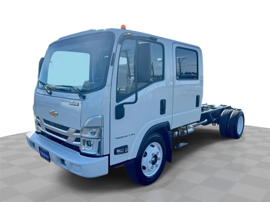2025 Chevrolet Silverado 4500HD photo 1