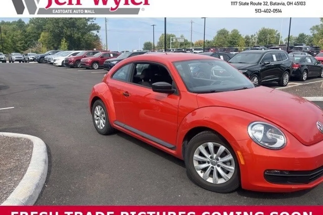 2016 Volkswagen Beetle 1.8T S photo 1