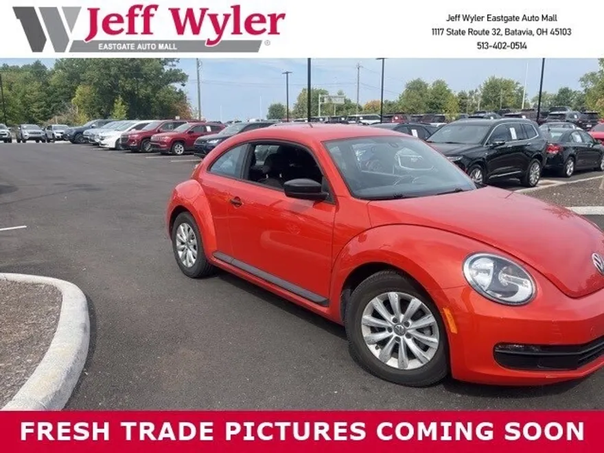 2016 Volkswagen Beetle 1.8T S photo 1