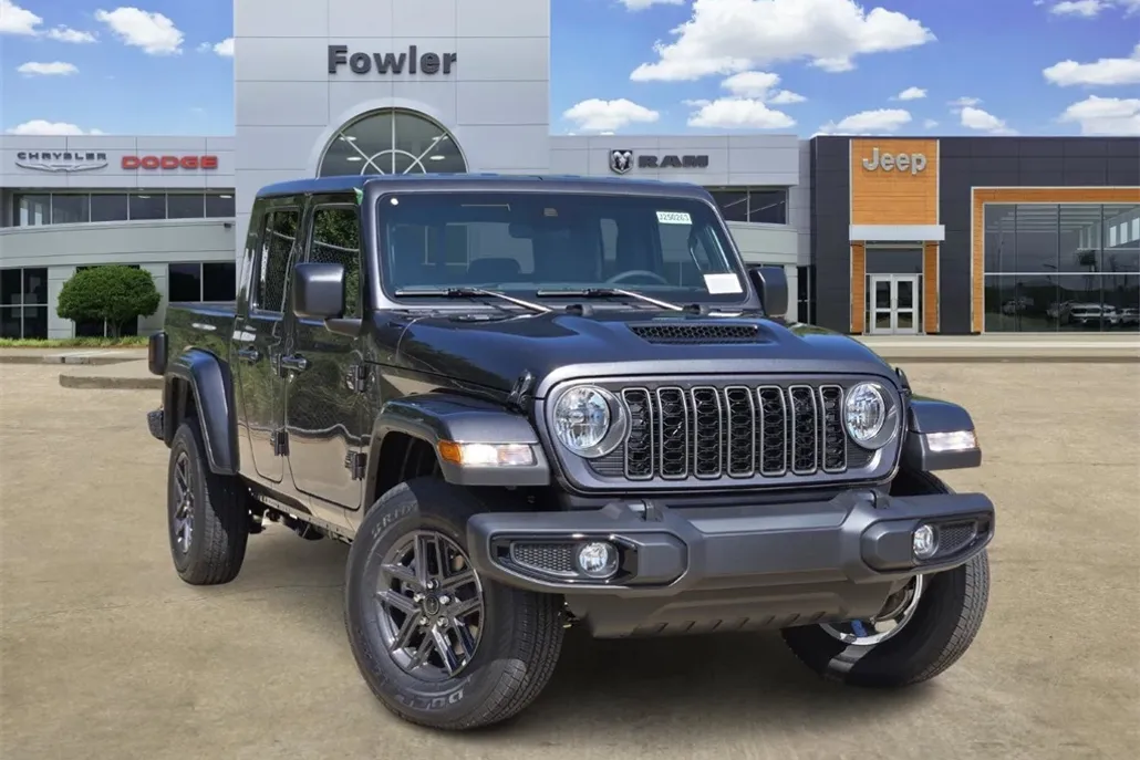 2025 Jeep Gladiator Sport S photo 1