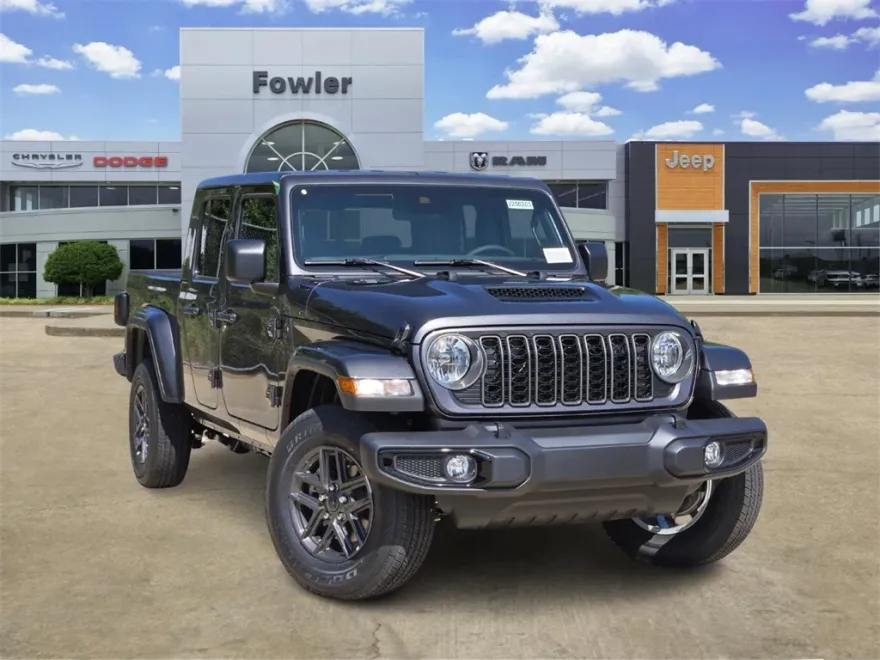 2025 Jeep Gladiator Sport S photo 1