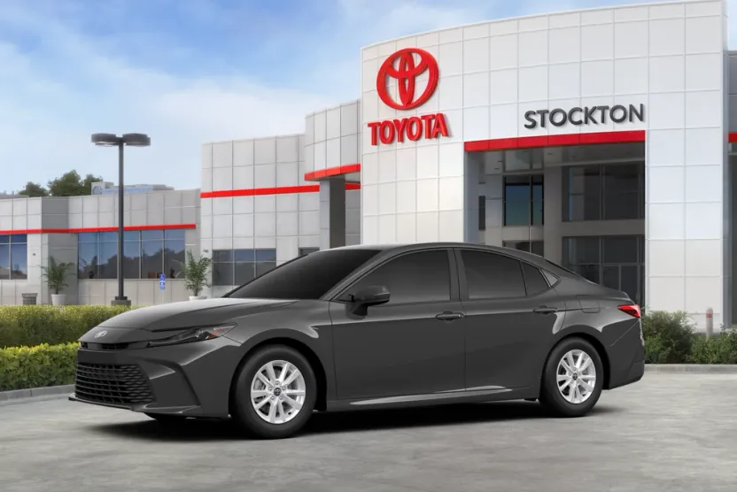 2026 Toyota Camry LE photo 1