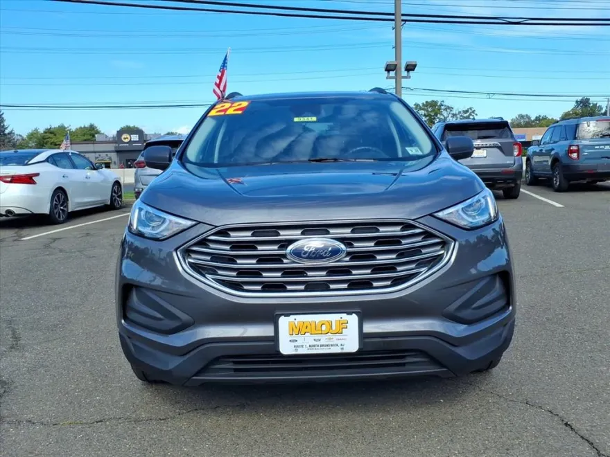 2022 Ford Edge SE photo 1