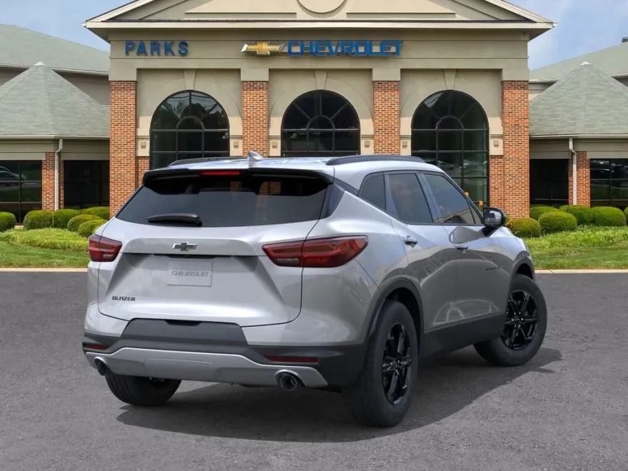 2025 Chevrolet Blazer 2LT photo 1