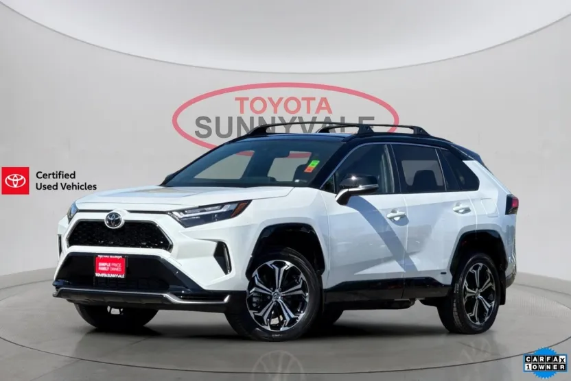 2025 Toyota RAV4 Hybrid XSE photo 1