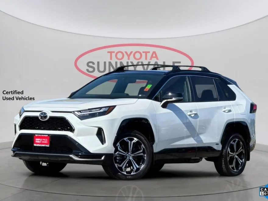 2025 Toyota RAV4 Hybrid XSE photo 1