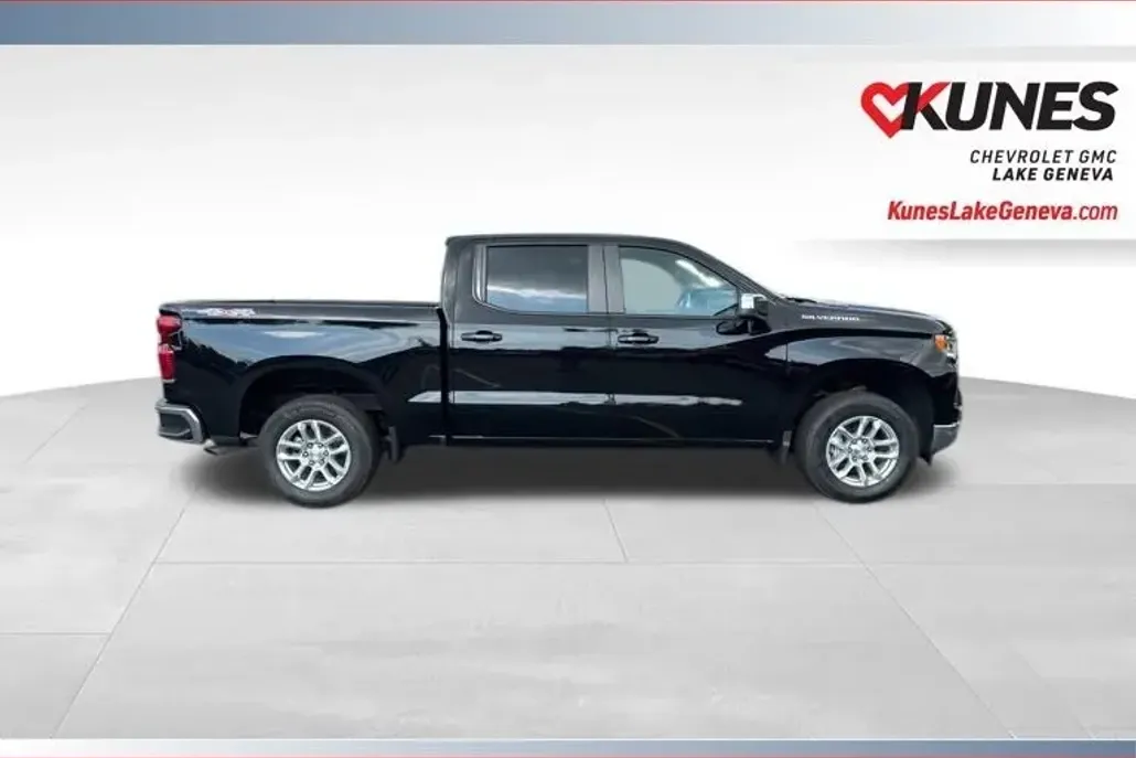 2024 Chevrolet Silverado 1500 LT photo 1