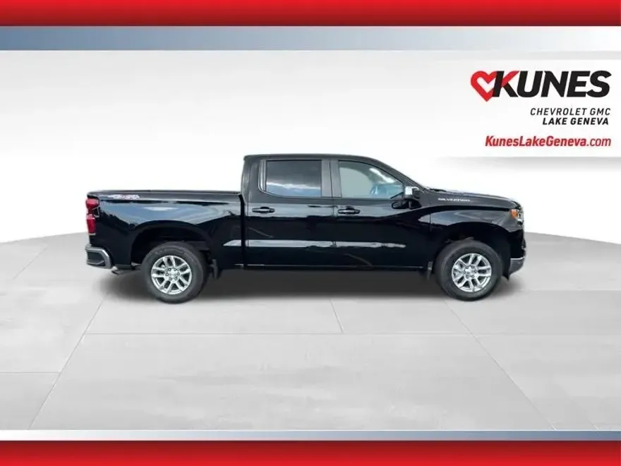 2024 Chevrolet Silverado 1500 LT photo 1