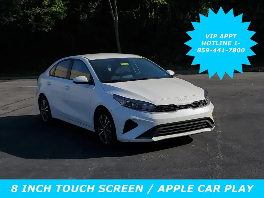 2023 Kia Forte LXS photo 1
