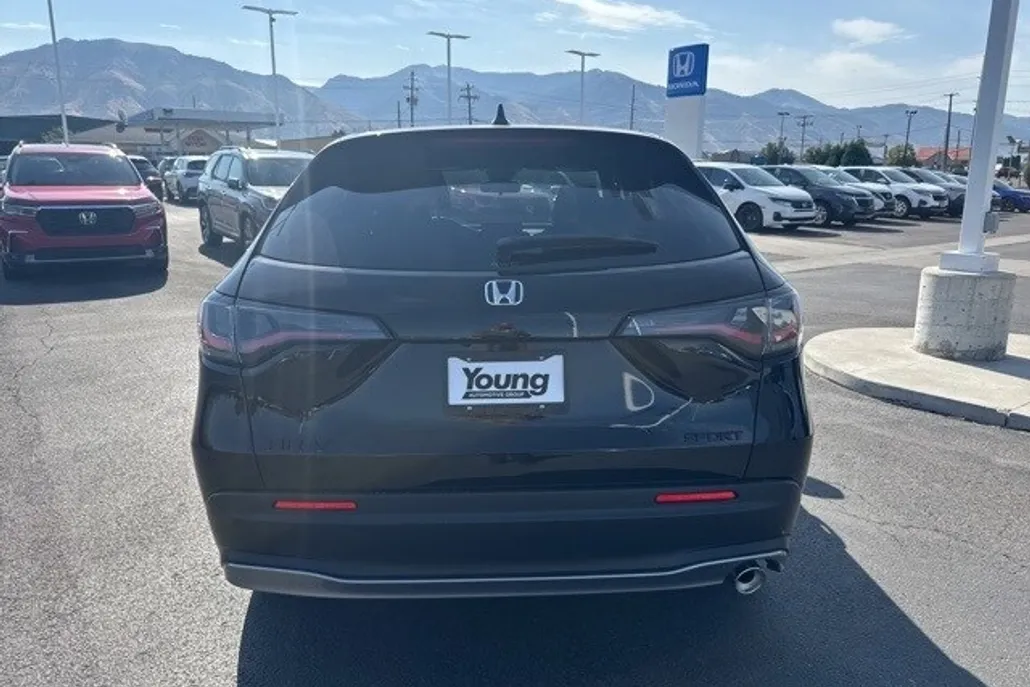 2026 Honda HR-V Sport photo 1