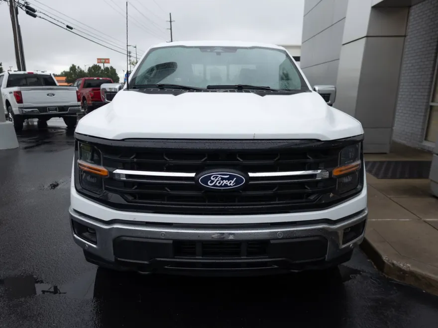2024 Ford F-150 XLT photo 1