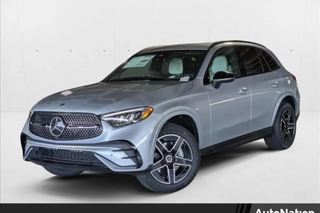 2025 Mercedes Benz GLC 300 AMG photo 1