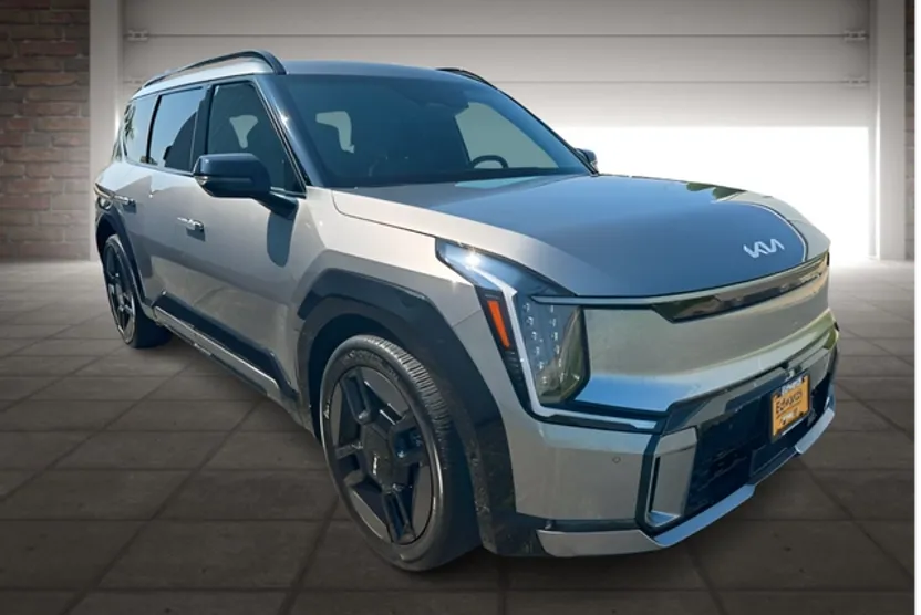 2024 Kia EV9 GT-Line photo 1