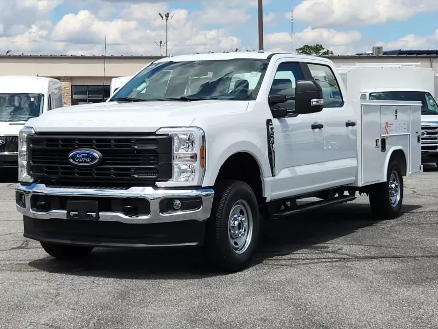 2025 Ford F-250 XL photo 1