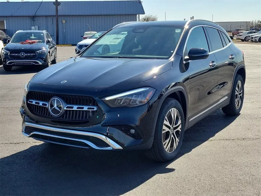 2025 Mercedes Benz GLA 250 photo 1