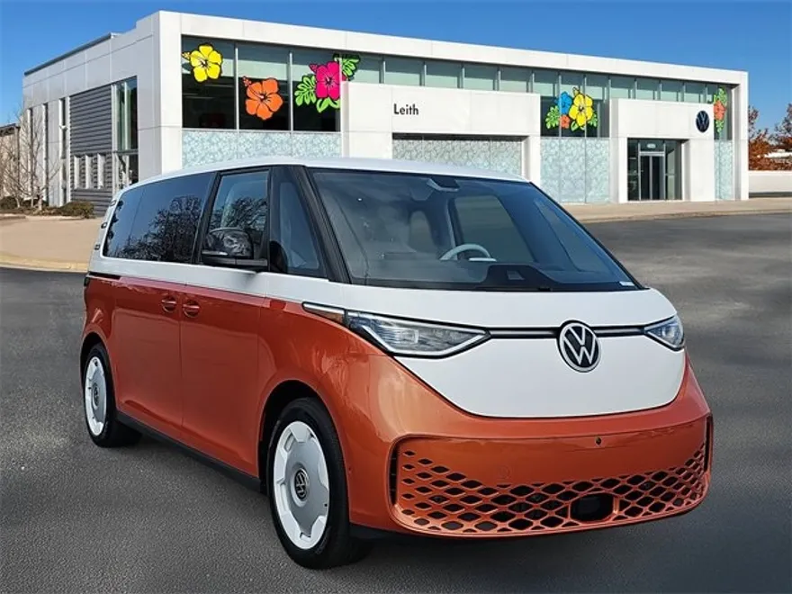 2025 Volkswagen ID. Buzz photo 1