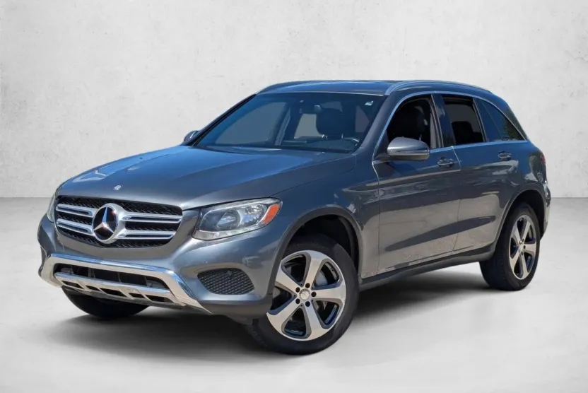 2017 Mercedes Benz GLC 300 photo 1