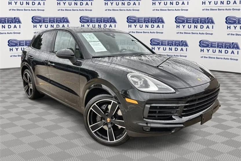 2022 Porsche Cayenne Base photo 1