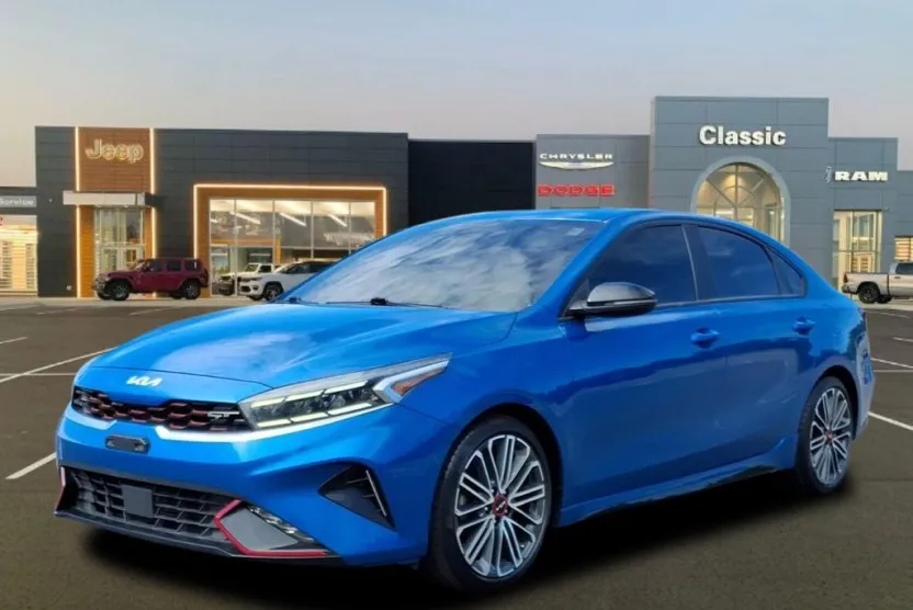 2022 Kia Forte GT photo 1