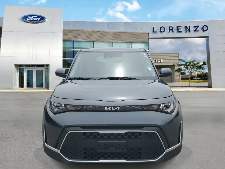 2024 Kia Soul LX photo 1