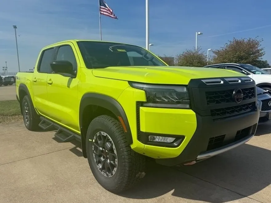 2026 Nissan Frontier Crew Cab PRO-4X photo 1