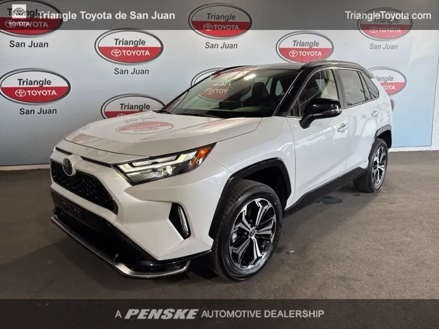 2025 Toyota RAV4 Hybrid XSE photo 1