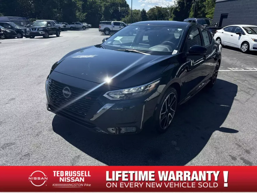 2025 Nissan Sentra SR photo 1