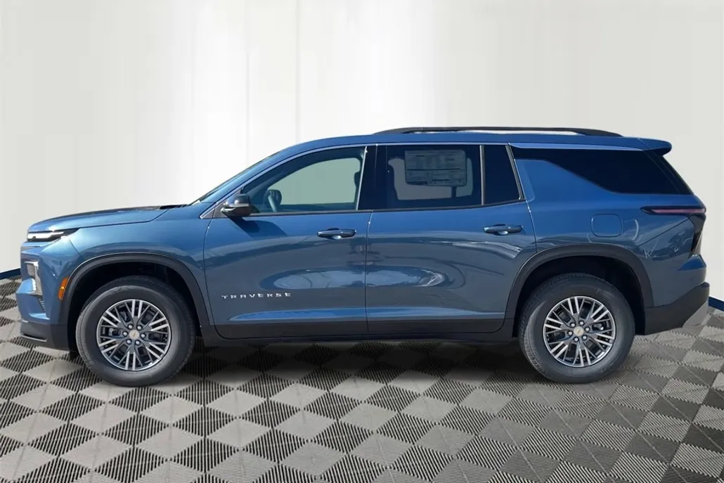2026 Chevrolet Traverse photo 1