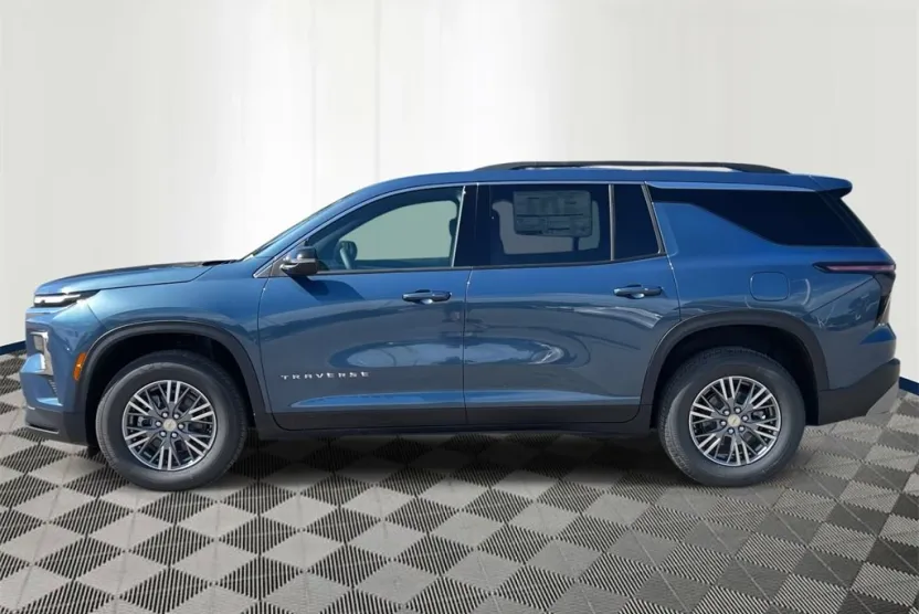 2026 Chevrolet Traverse photo 1