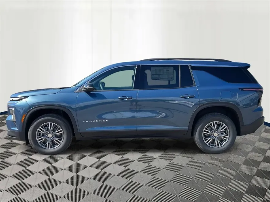 2026 Chevrolet Traverse photo 1