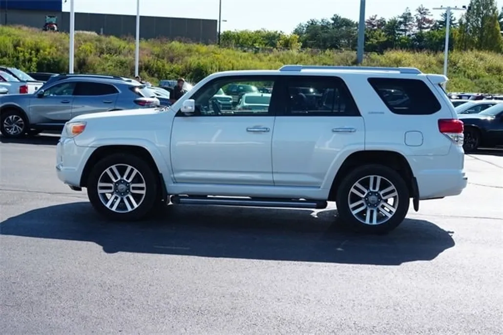 2012 Toyota 4Runner Limited photo 1