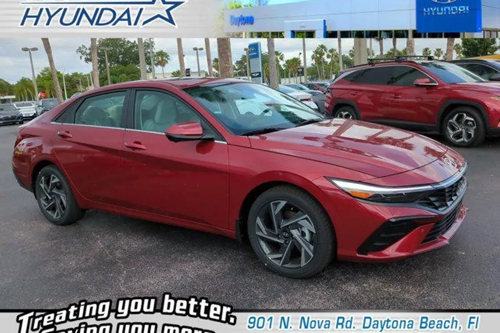 2025 Hyundai Elantra Limited photo 1