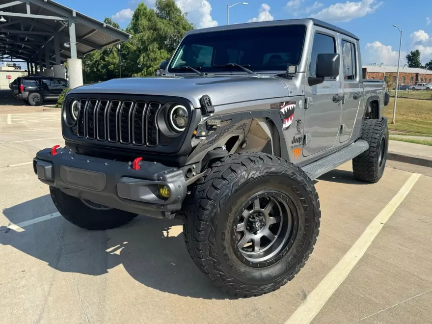 2020 Jeep Gladiator Sport photo 1