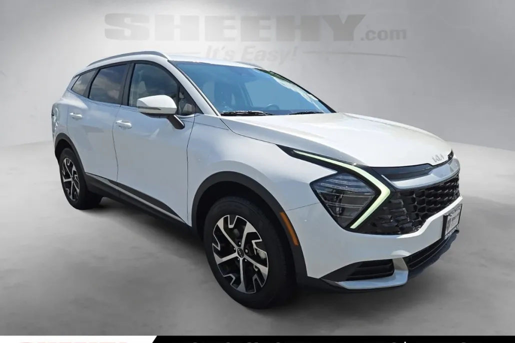 2025 Kia Sportage EX photo 1