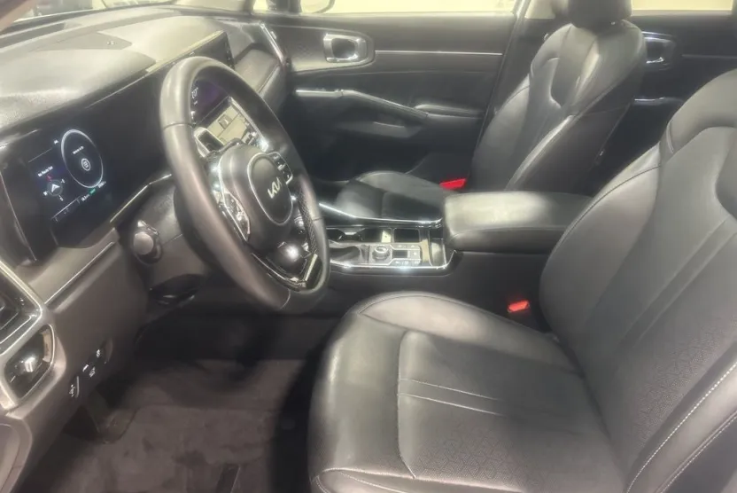 2023 Kia Sorento SX photo 1