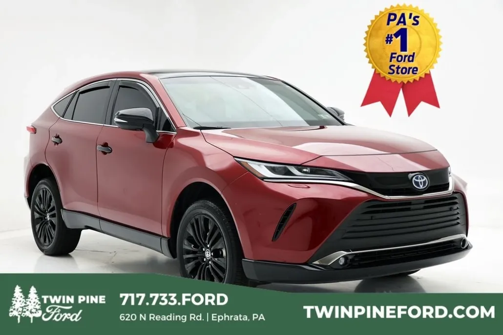 2024 Toyota Venza photo 1