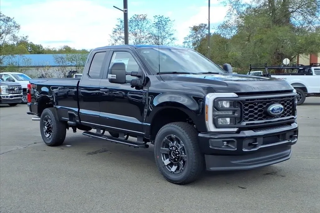 2026 Ford F-350 photo 1