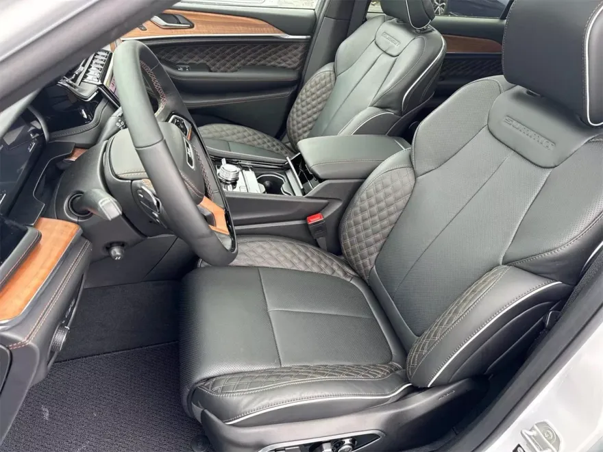 2025 Jeep Grand Cherokee L Summit photo 26