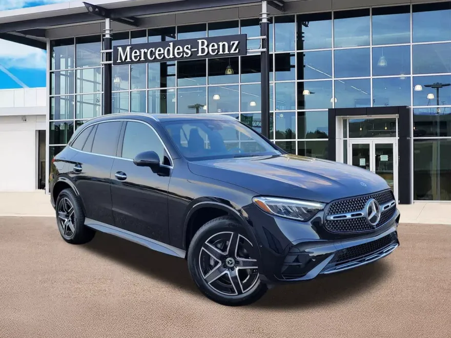 2025 Mercedes Benz GLC 350e photo 1