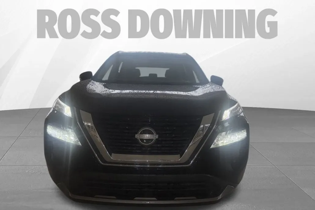 2023 Nissan Rogue SL photo 1