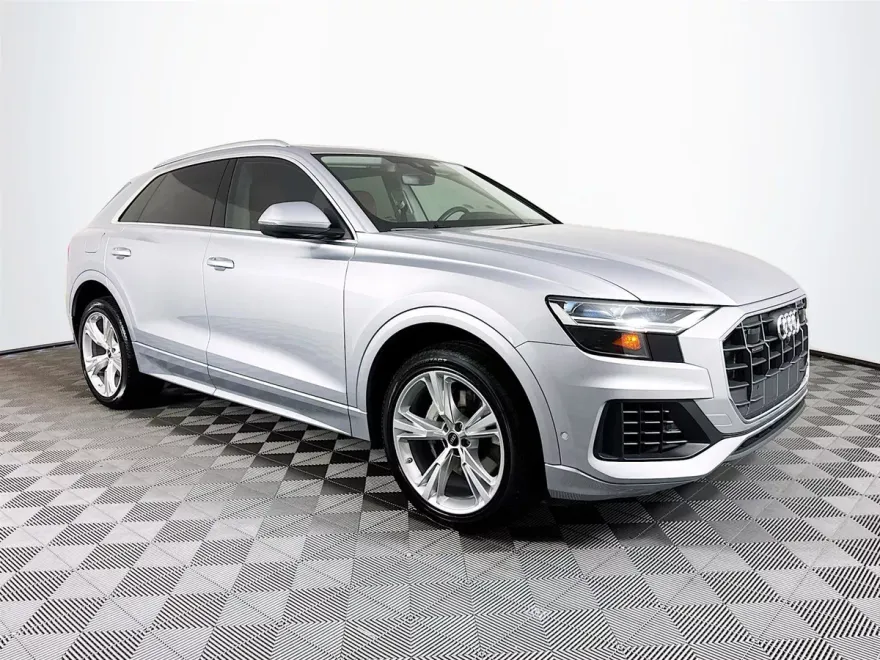 2022 Audi Q8 55 Premium Plus photo 1