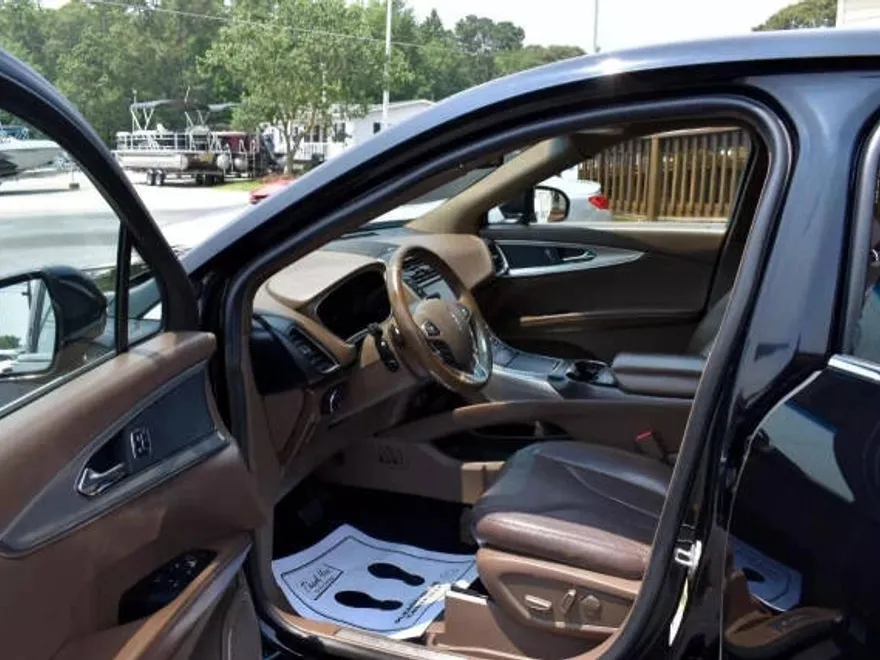 2016 Lincoln MKX Reserve photo 1