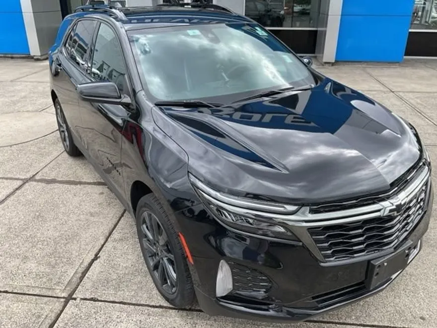 2023 Chevrolet Equinox RS photo 1