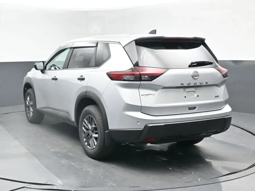 2025 Nissan Rogue S photo 1