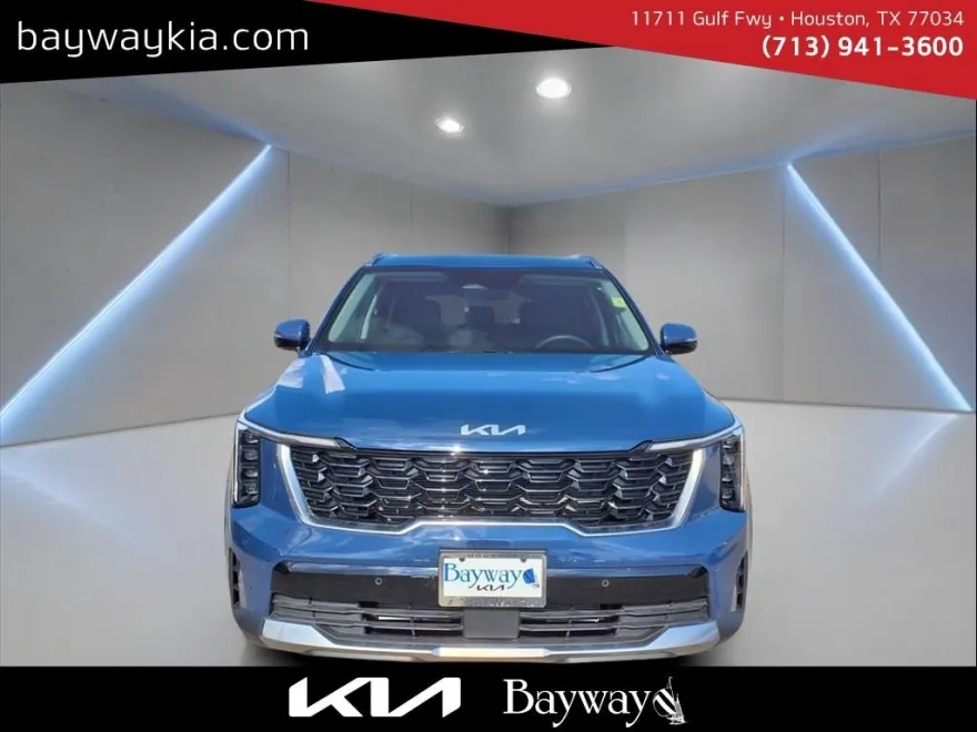 2025 Kia Sorento S photo 1