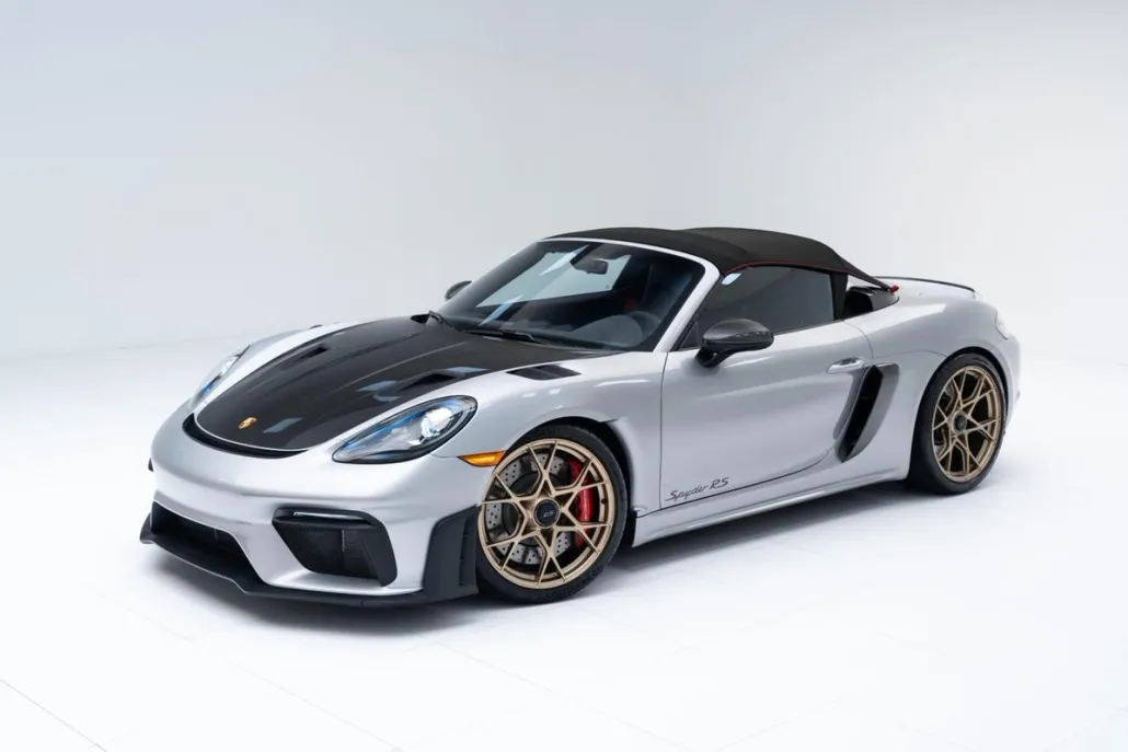 2025 Porsche Boxster Spyder photo 1