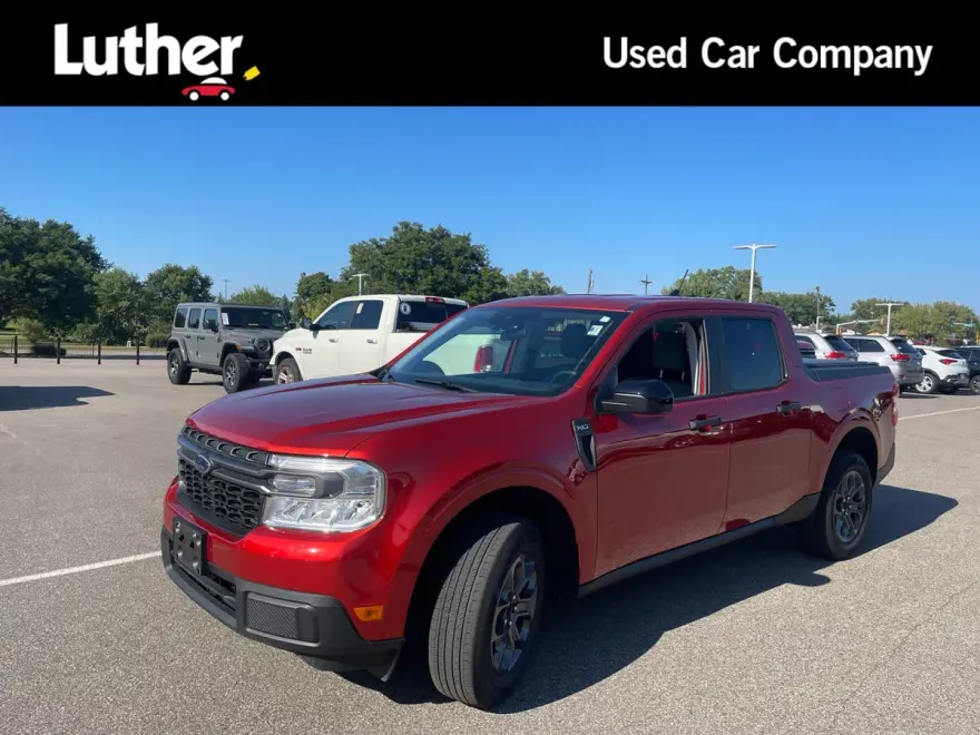 2024 Ford Maverick XLT photo 1
