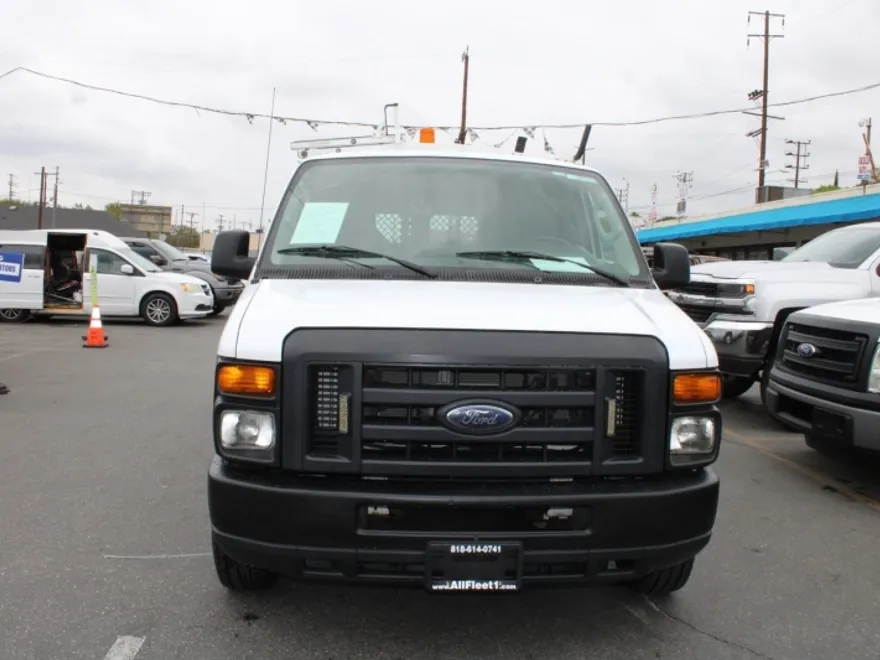 2013 Ford E-150 photo 2