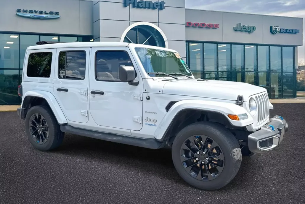 2022 Jeep Wrangler 4xe Unlimited Sahara photo 1