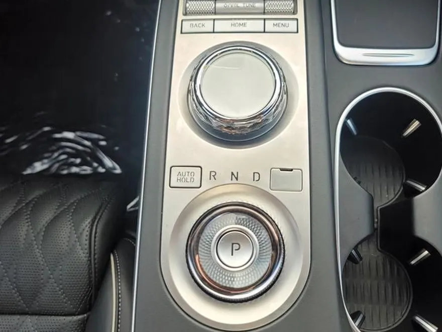 2024 Genesis GV70 3.5T Sport photo 23
